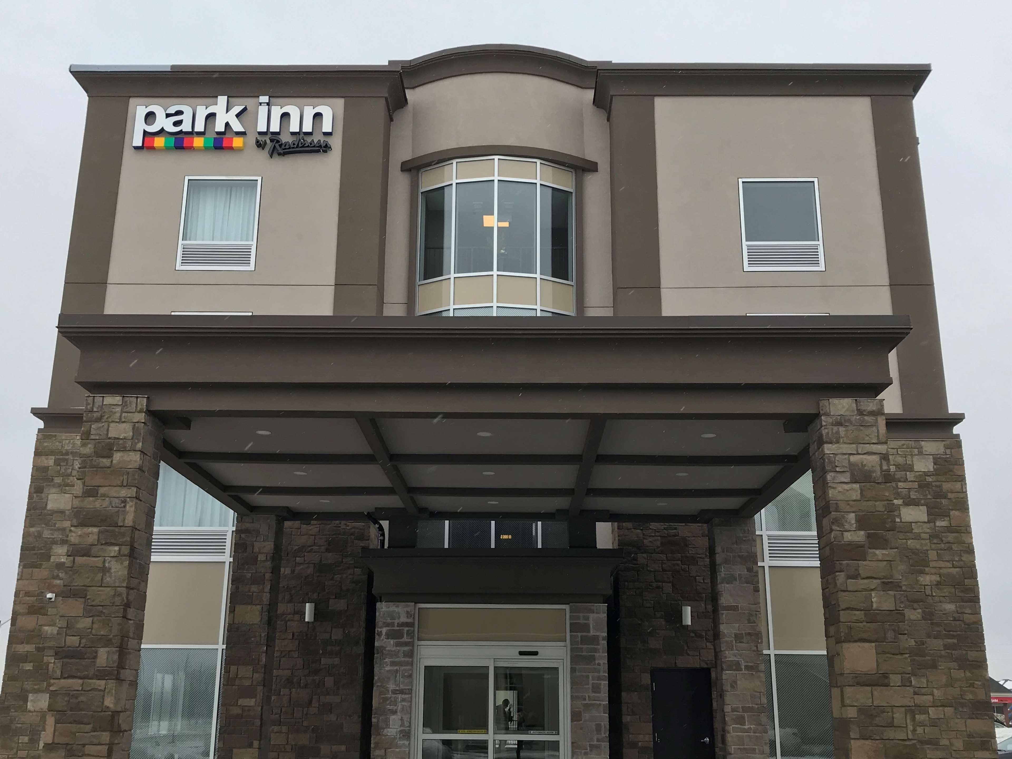 Park Inn By Radisson Brampton, On Eksteriør billede