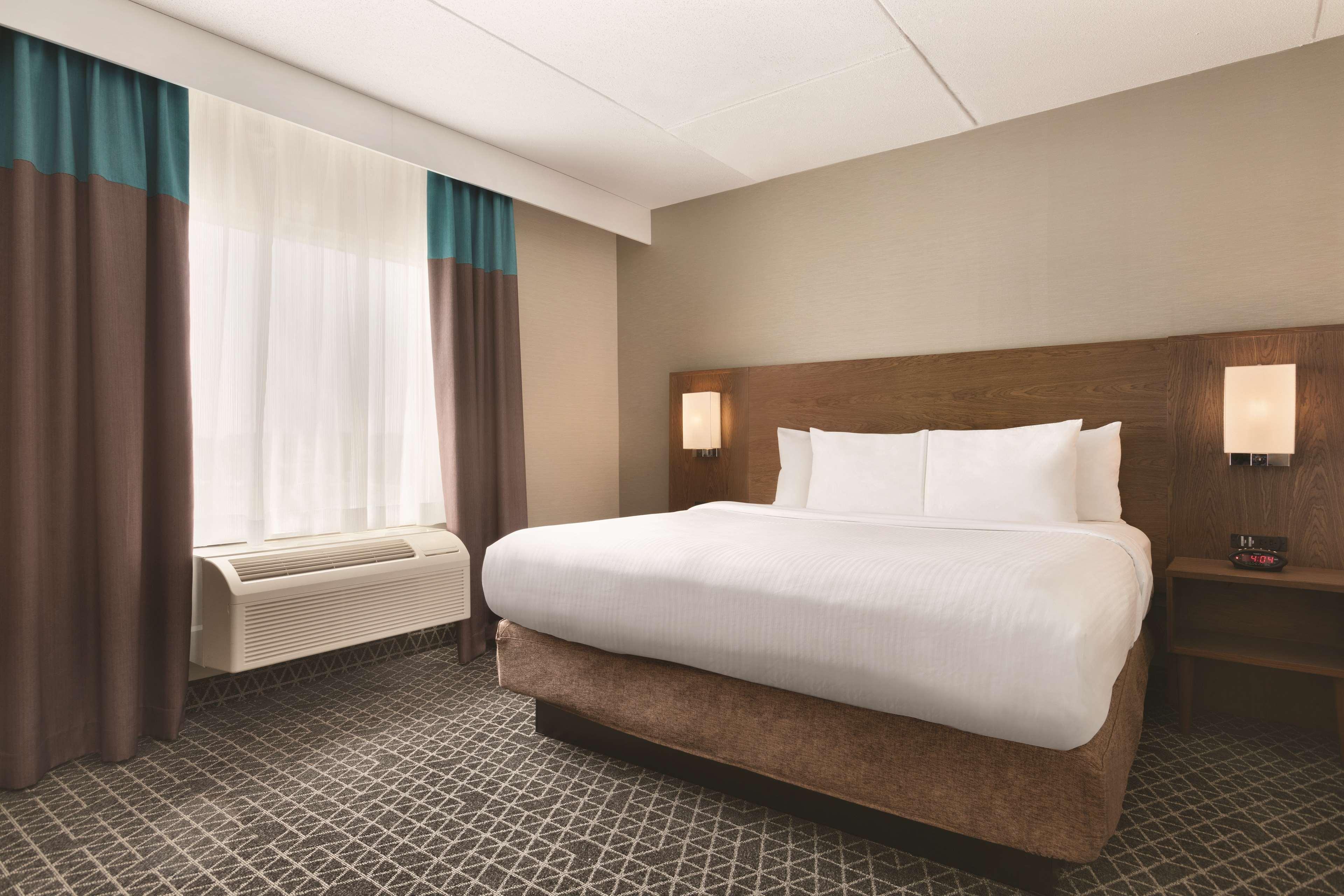 Park Inn By Radisson Brampton, On Eksteriør billede